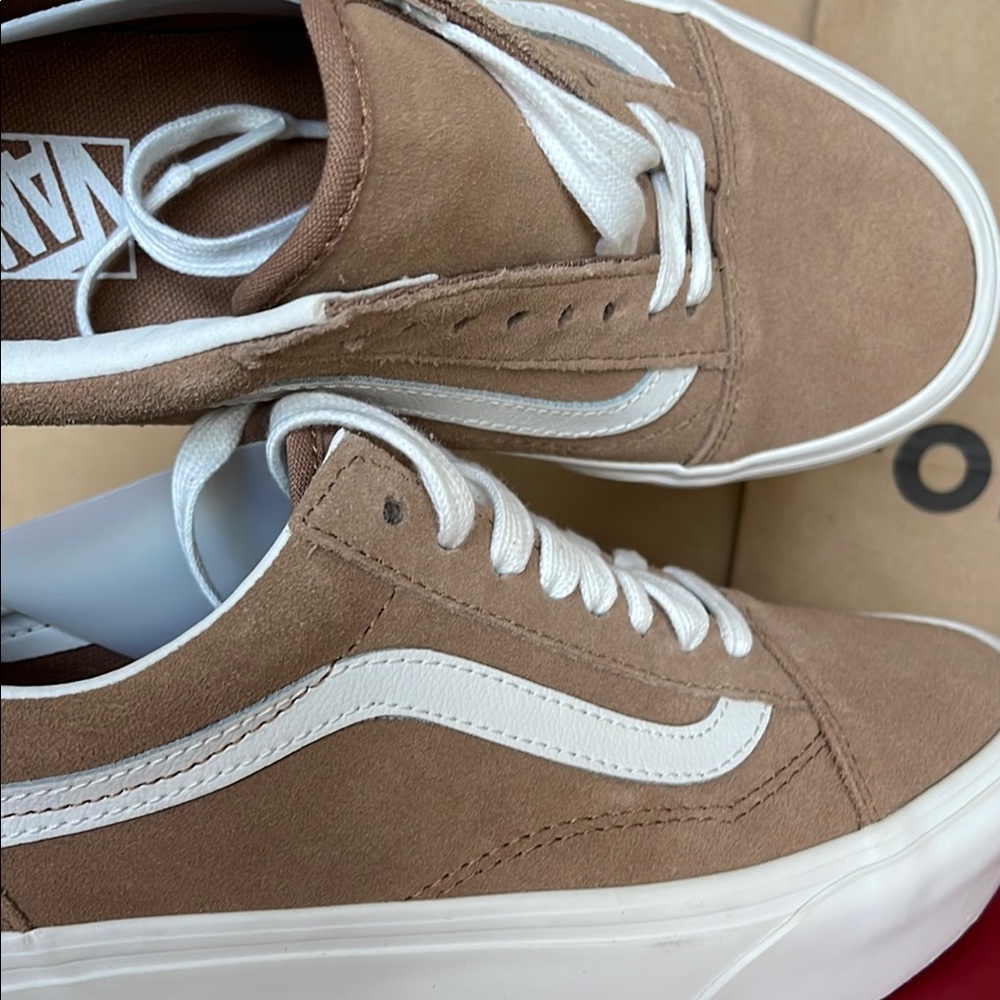 Vans Platform Old Skool Sneakers Tan and White - Picture 14 of 16